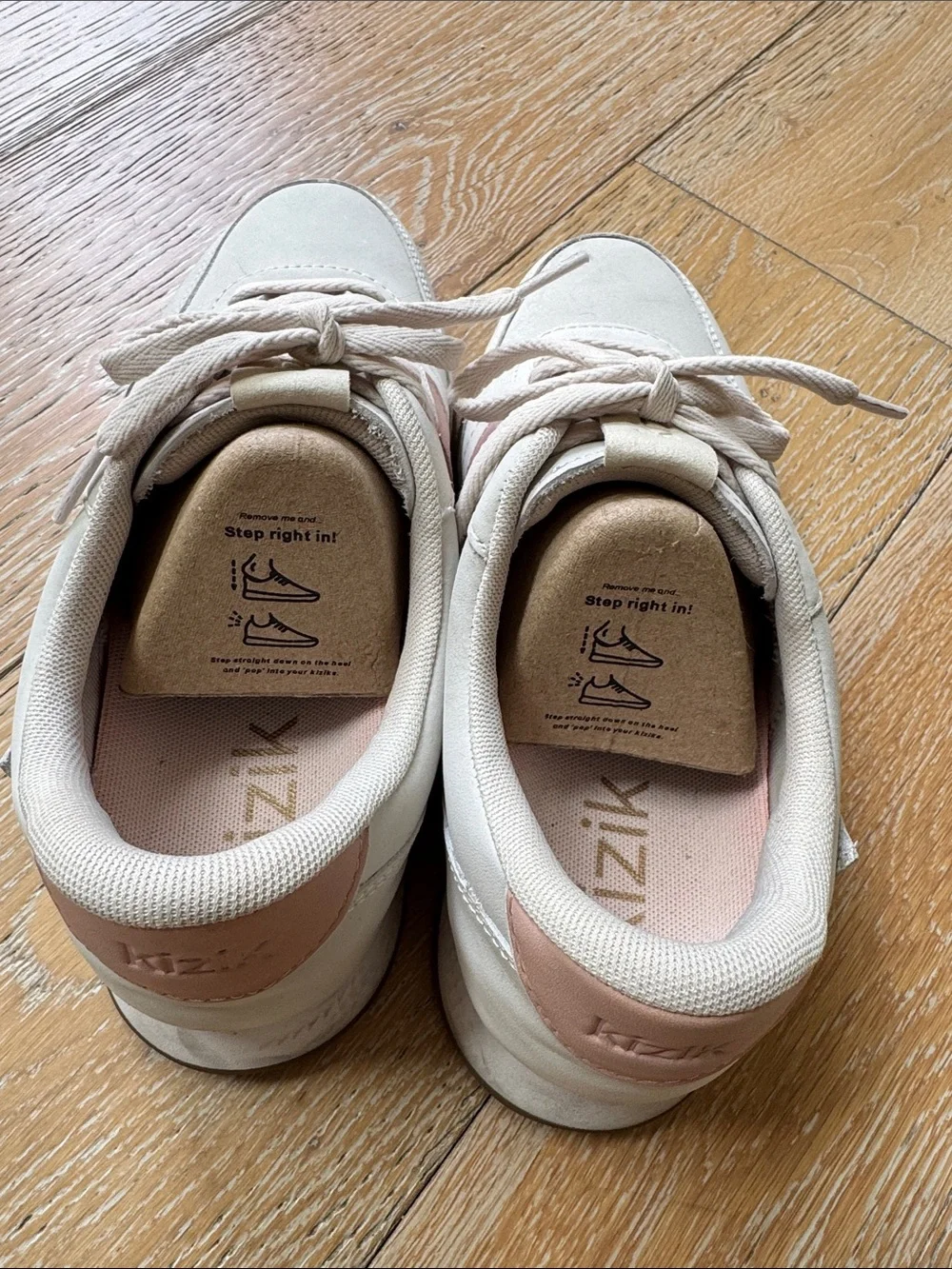 Kizik Milan Hands-Free Step-In Leather Sneakers Peach Whip Size 8 Minimalist